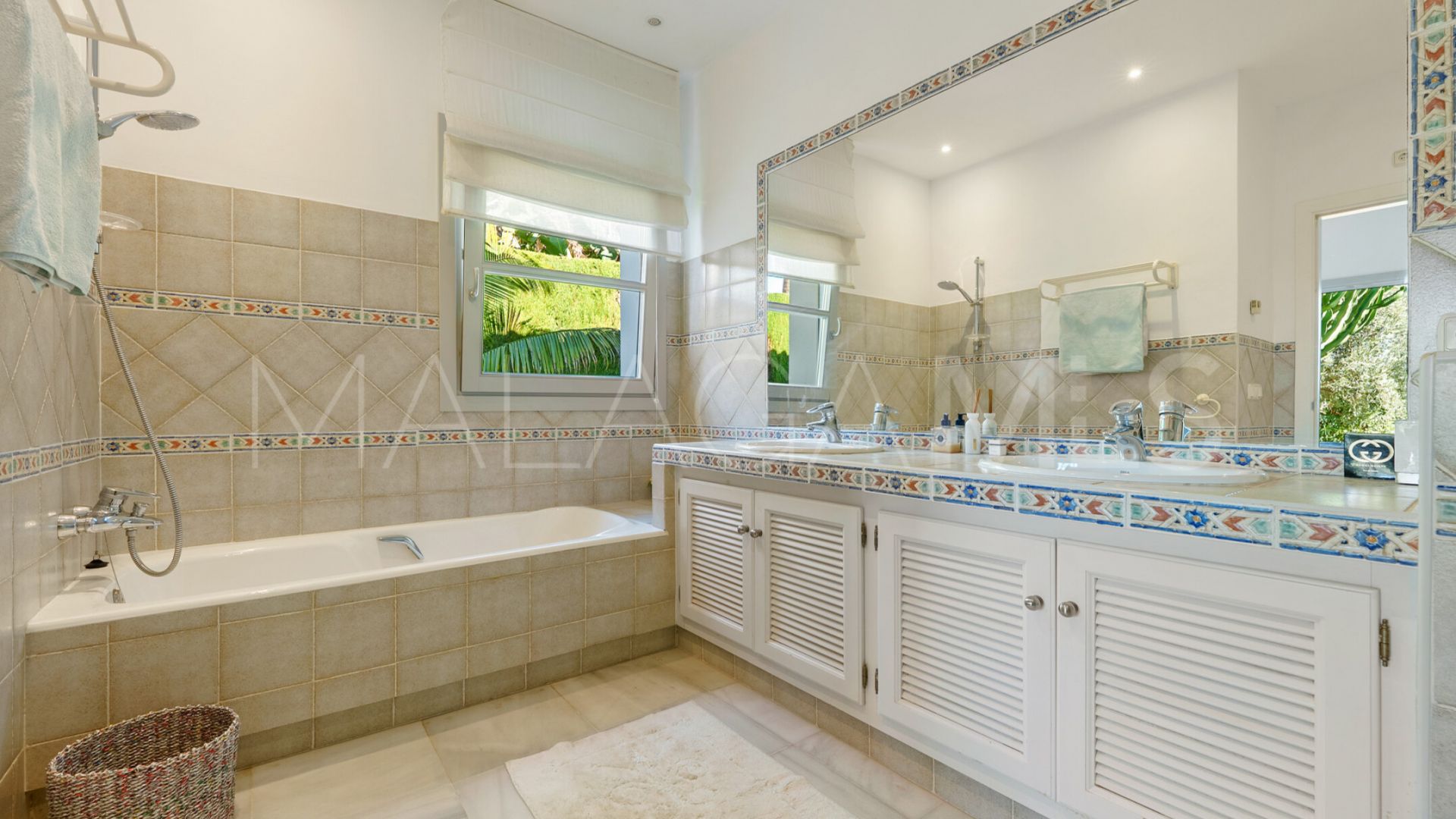 Villa for sale in Sierra Blanca