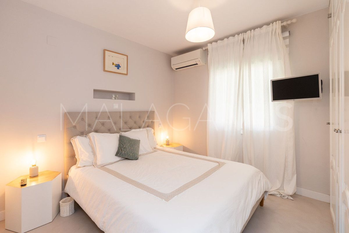 For sale San Pedro de Alcantara villa with 5 bedrooms