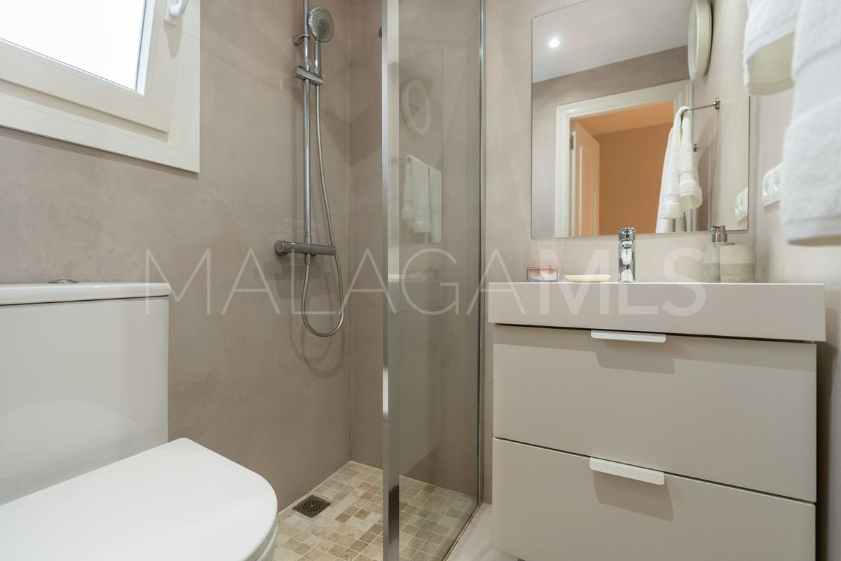 For sale San Pedro de Alcantara villa with 5 bedrooms