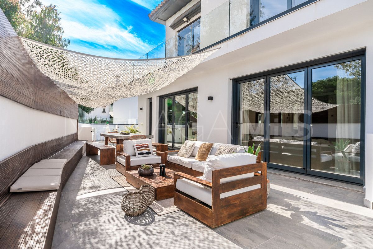 Villa for sale in Marbella - Puerto Banus