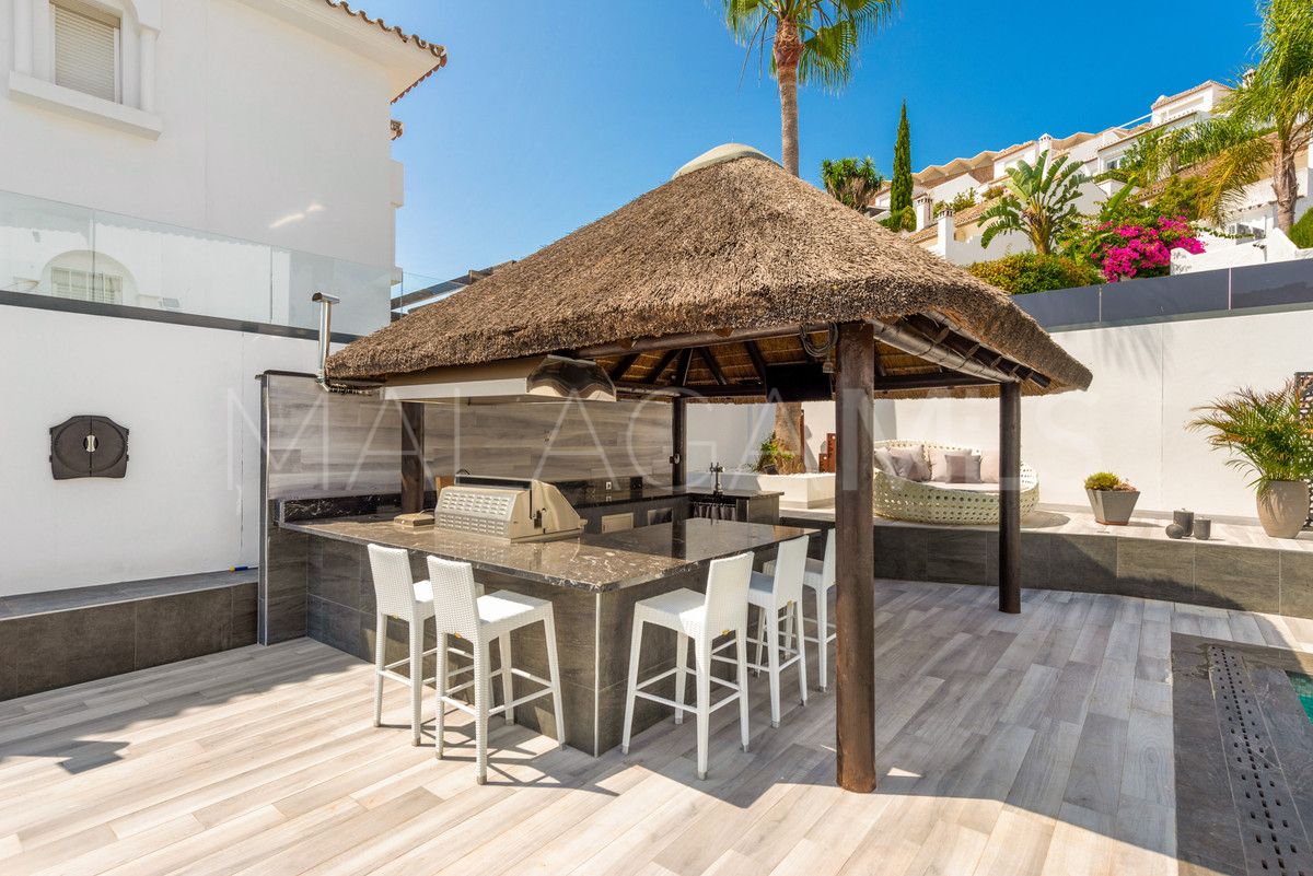 Villa for sale in Marbella - Puerto Banus