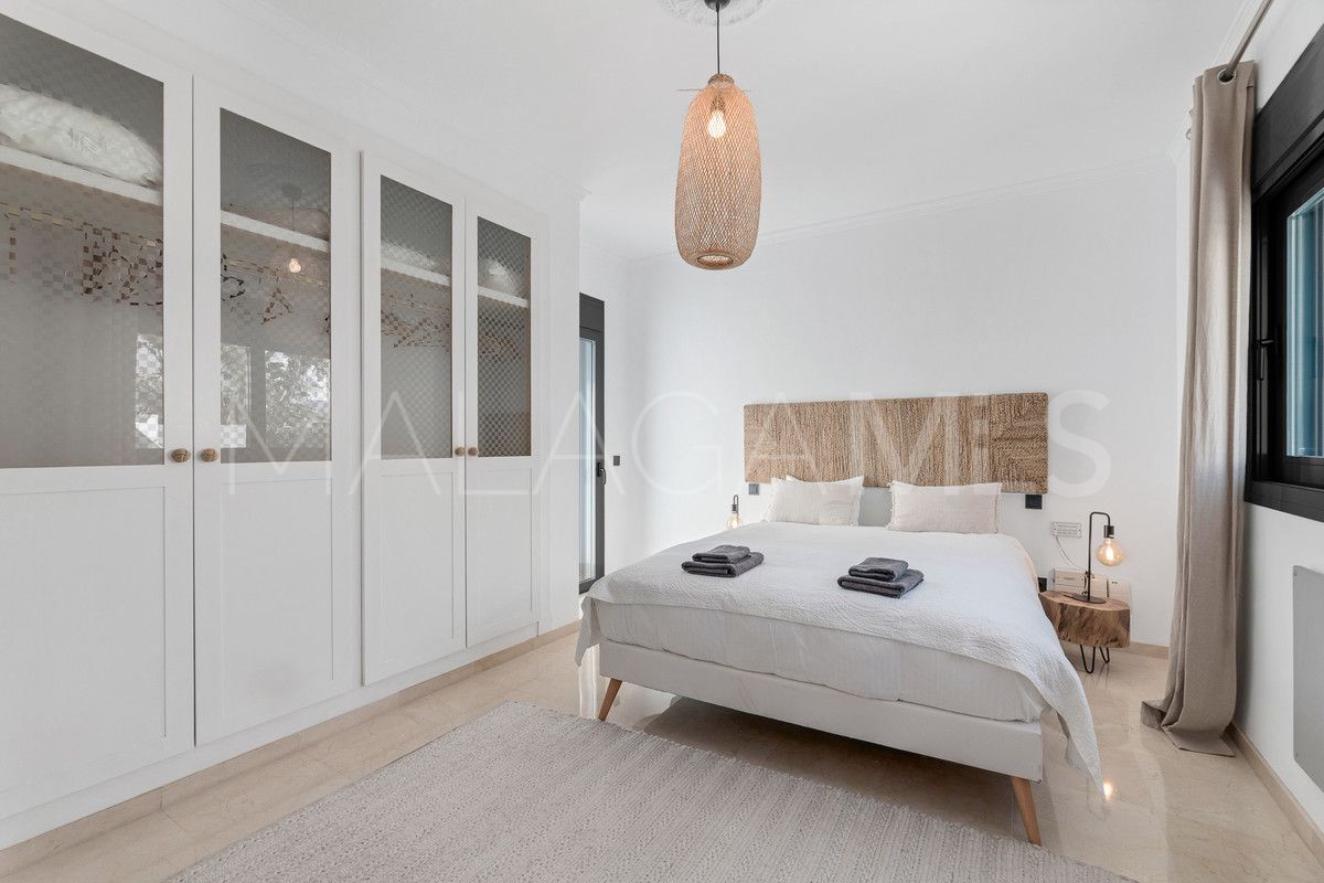 Villa for sale in Marbella - Puerto Banus