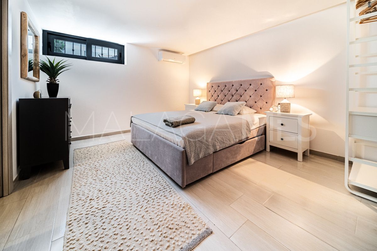 Villa for sale in Marbella - Puerto Banus