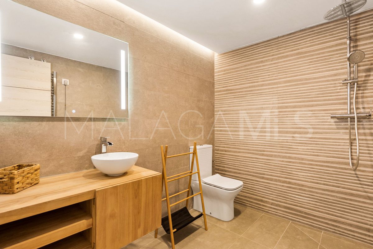 Villa for sale in Marbella - Puerto Banus