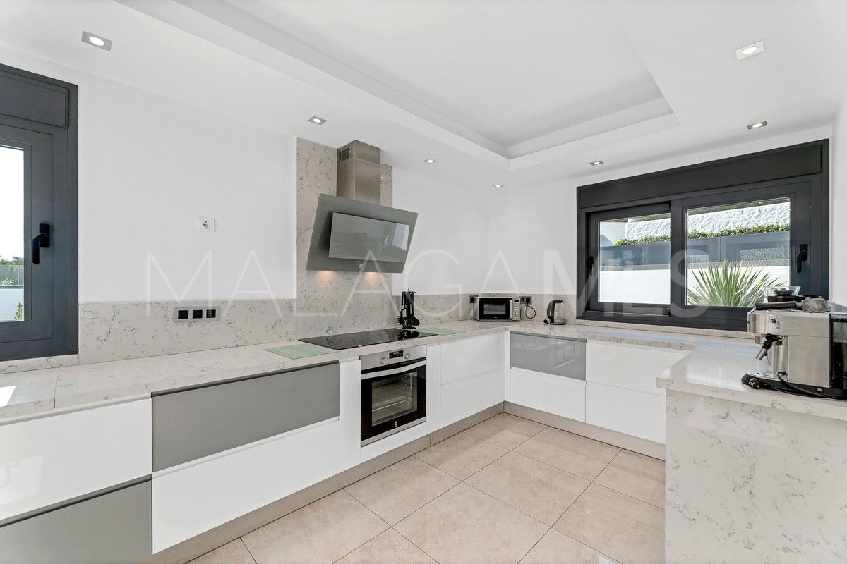 Villa for sale in Marbella - Puerto Banus