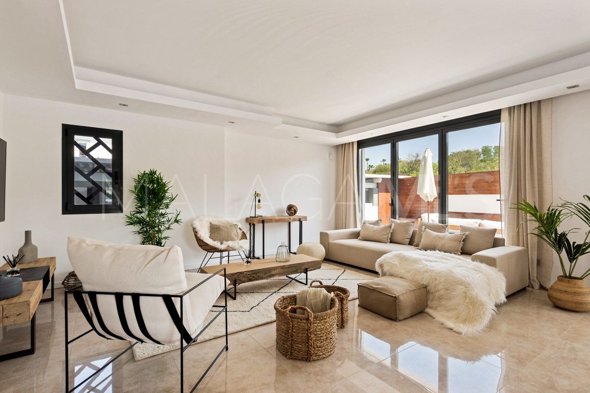 Villa for sale in Marbella - Puerto Banus