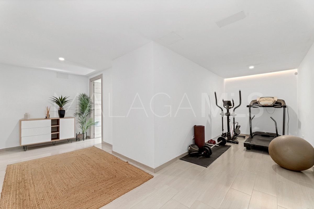 Villa for sale in Marbella - Puerto Banus