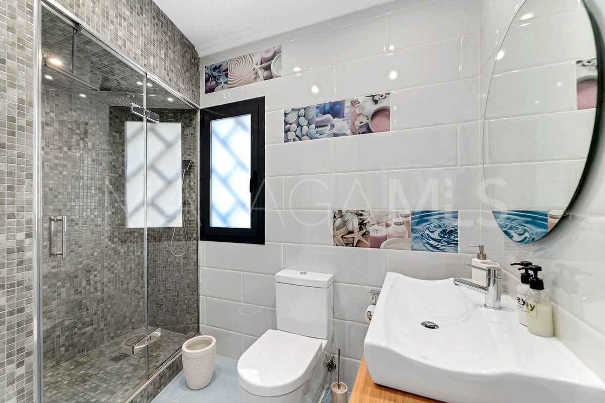 Villa for sale in Marbella - Puerto Banus