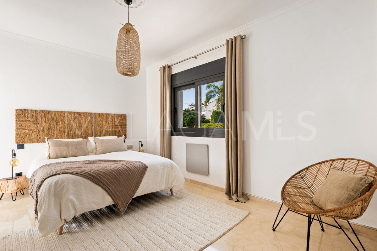 Villa for sale in Marbella - Puerto Banus