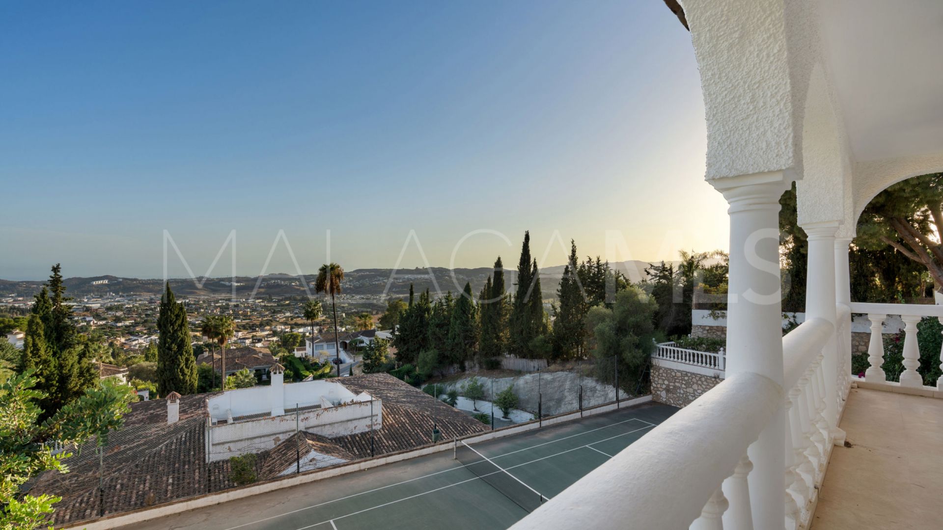 Villa for sale in Sierrezuela