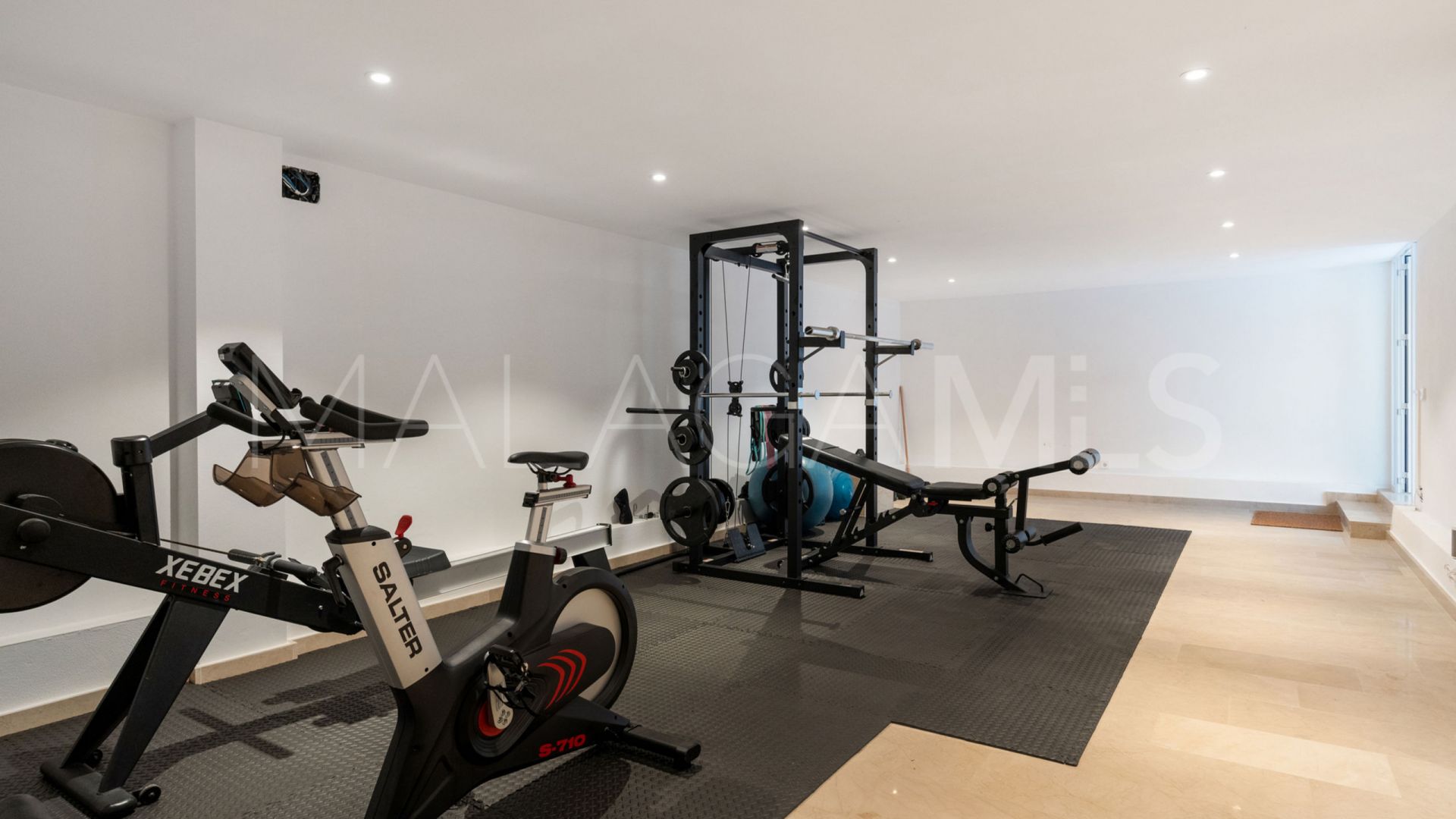 Villa for sale in Sierrezuela