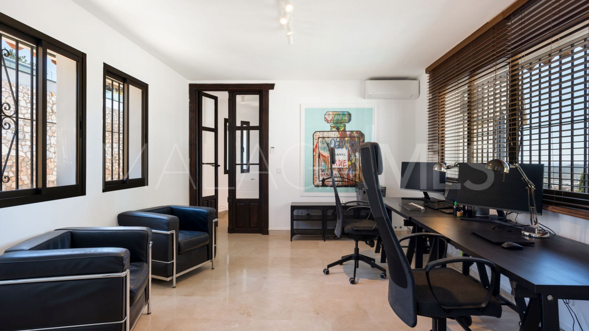 Villa for sale in Sierrezuela