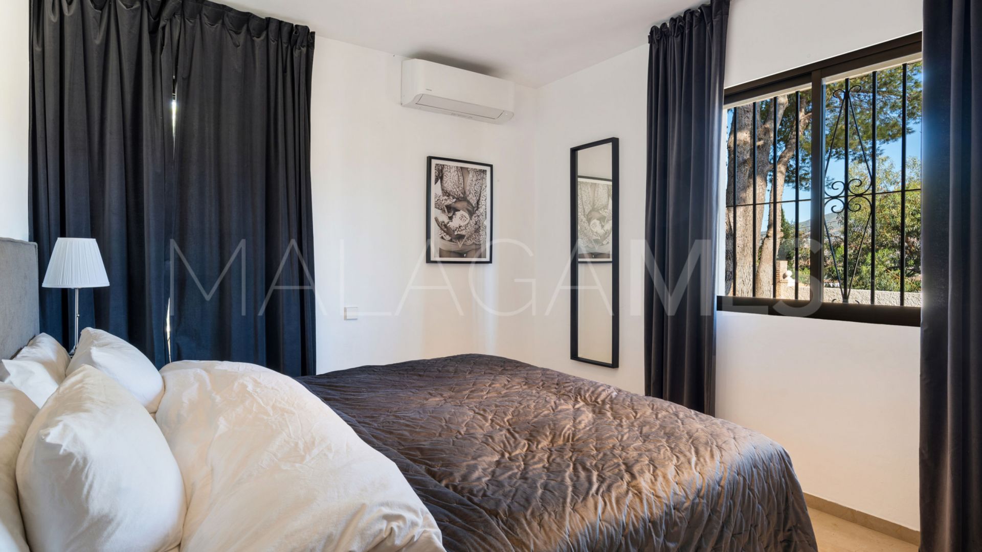 Villa for sale in Sierrezuela