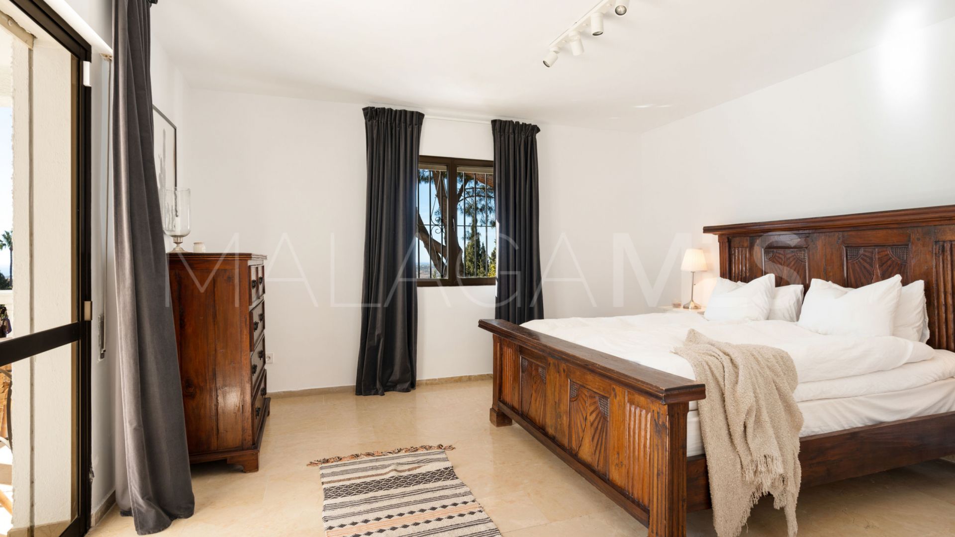 Villa for sale in Sierrezuela