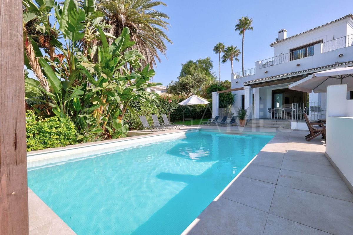 Villa for sale in El Rosario