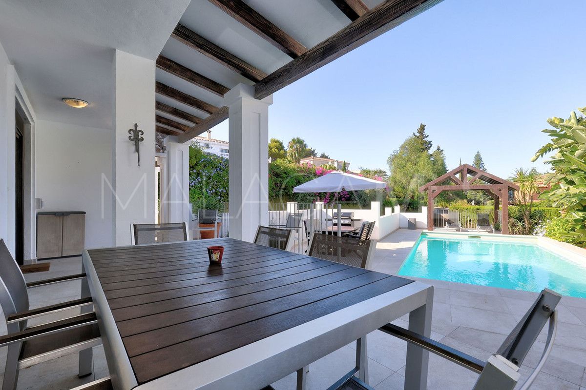 Villa for sale in El Rosario
