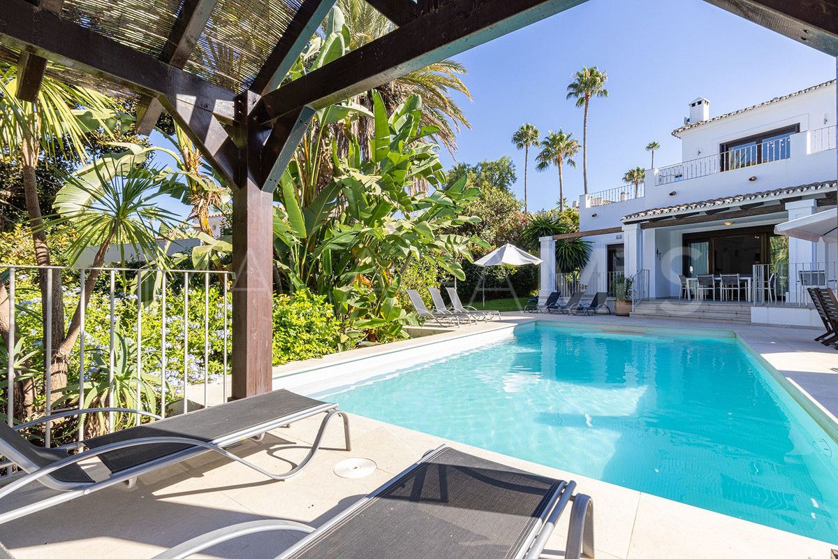 Villa for sale in El Rosario
