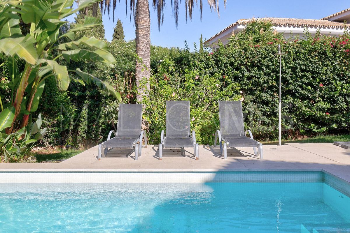 Villa for sale in El Rosario