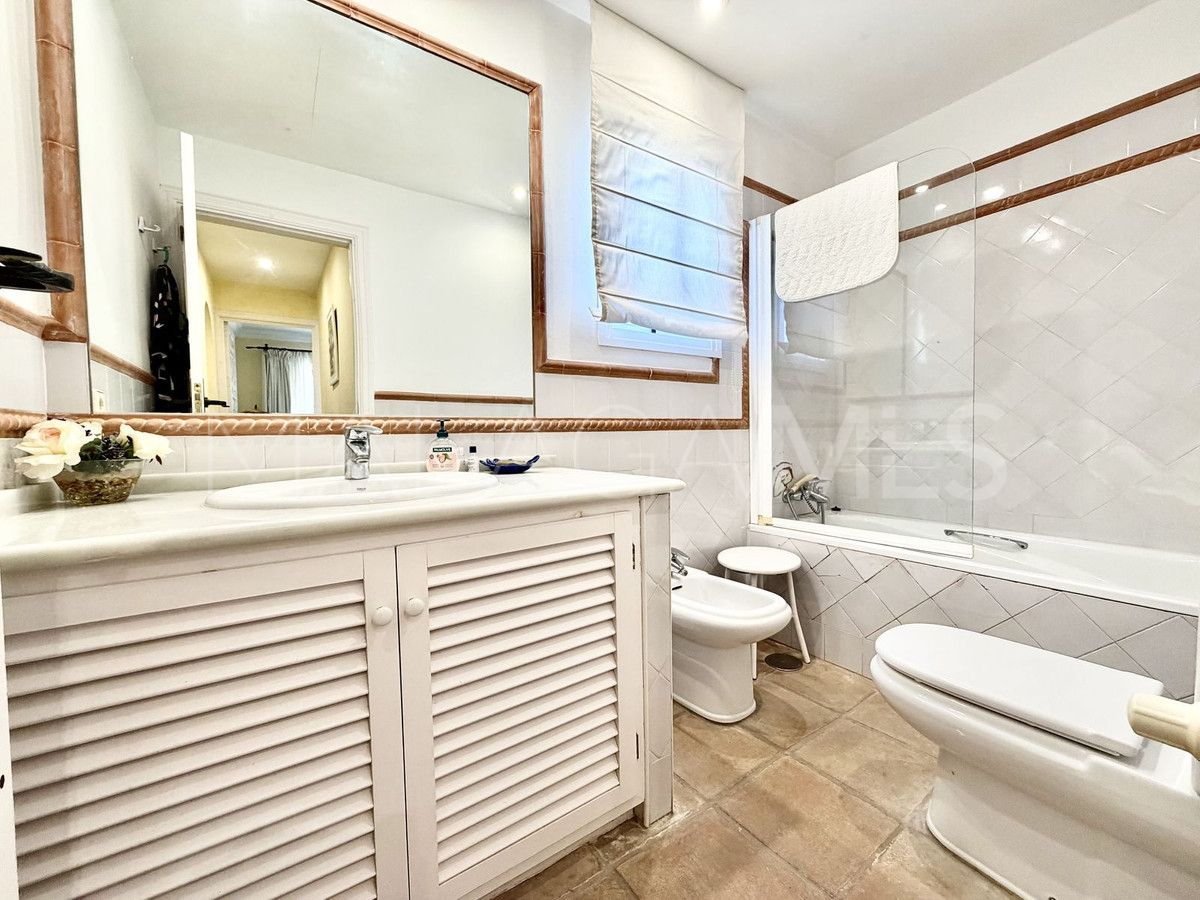 5 bedrooms Linda Vista Baja villa for sale