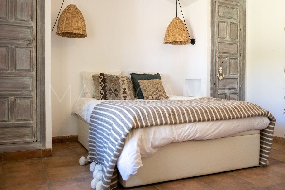 For sale Hacienda las Chapas 5 bedrooms villa