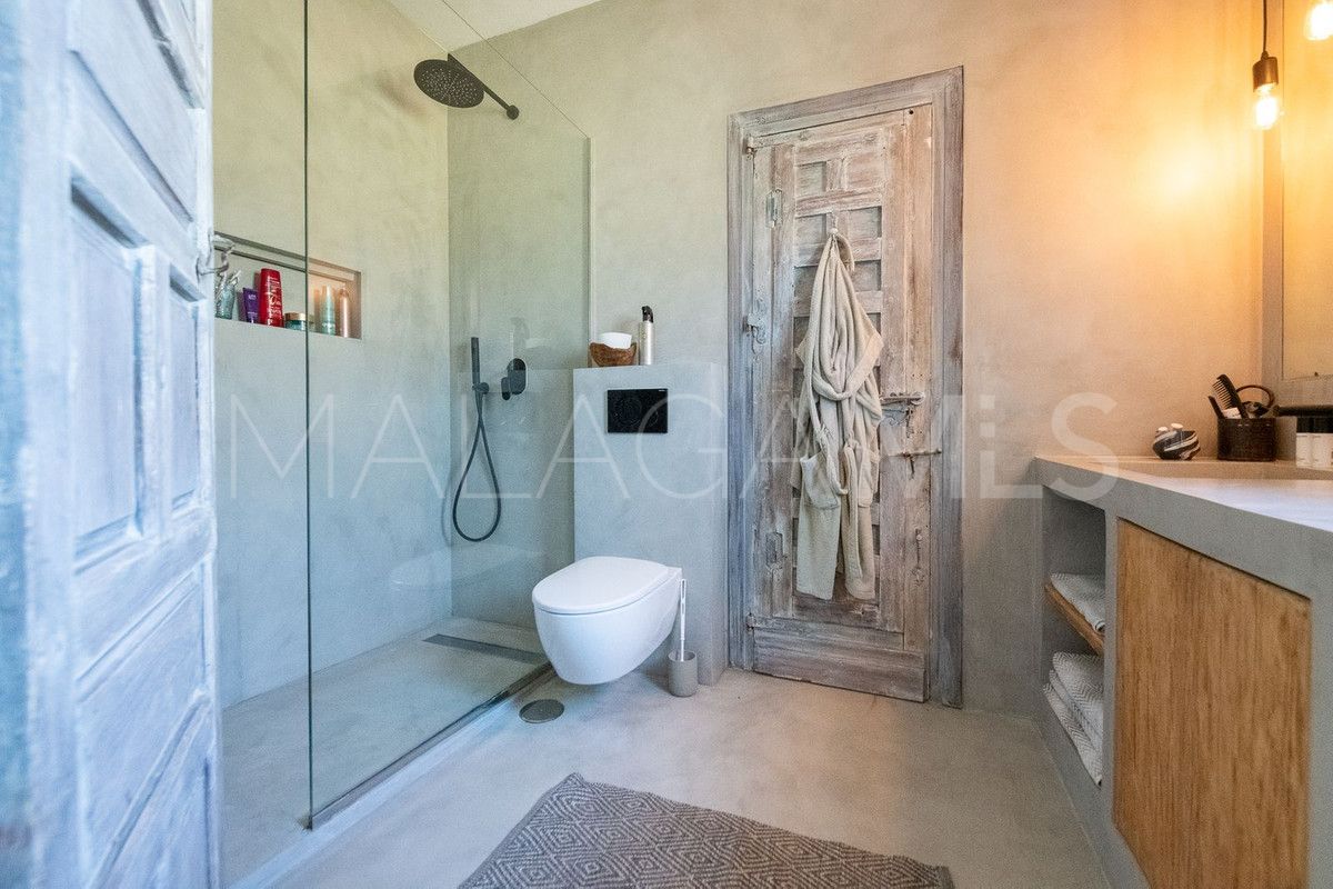 For sale Hacienda las Chapas 5 bedrooms villa