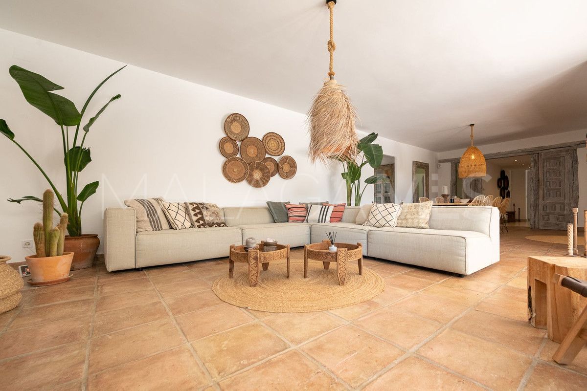 For sale Hacienda las Chapas 5 bedrooms villa