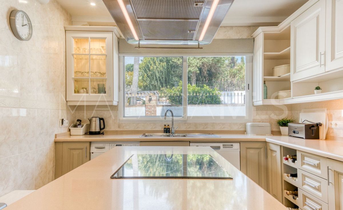 Calahonda villa for sale