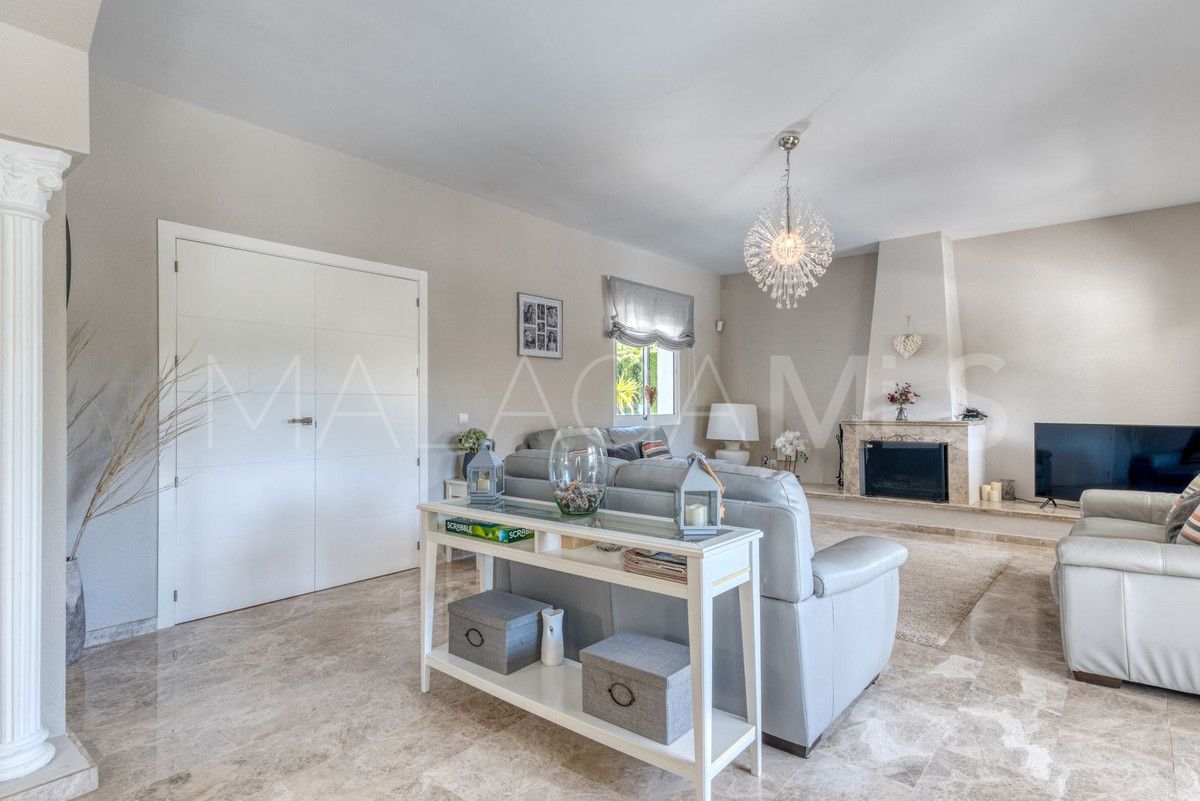 Calahonda villa for sale