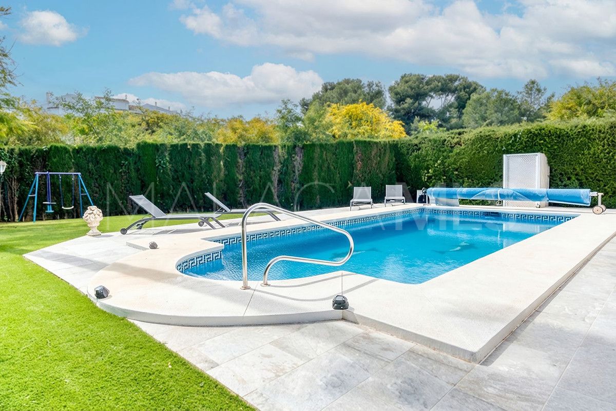 Calahonda villa for sale