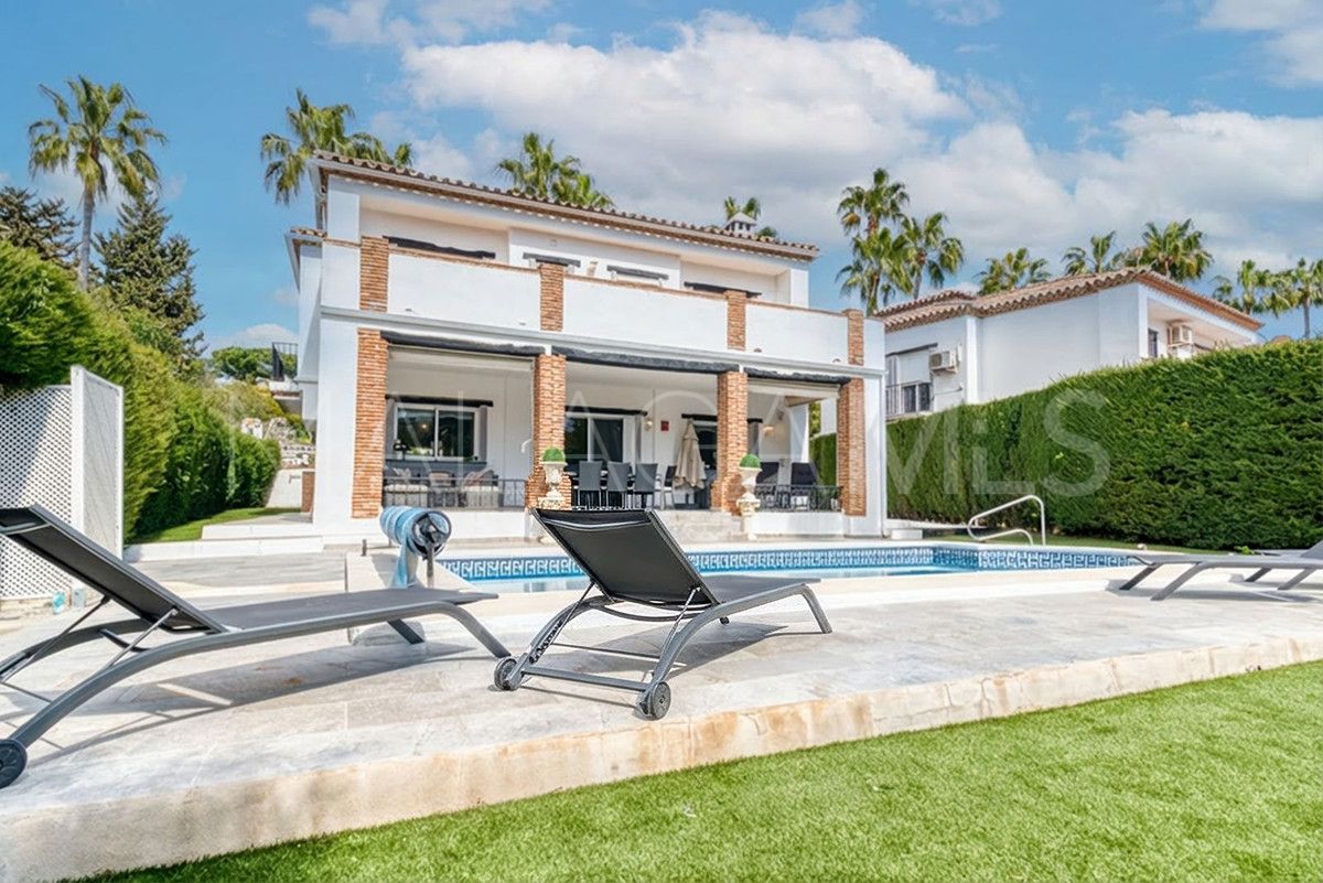 Calahonda villa for sale