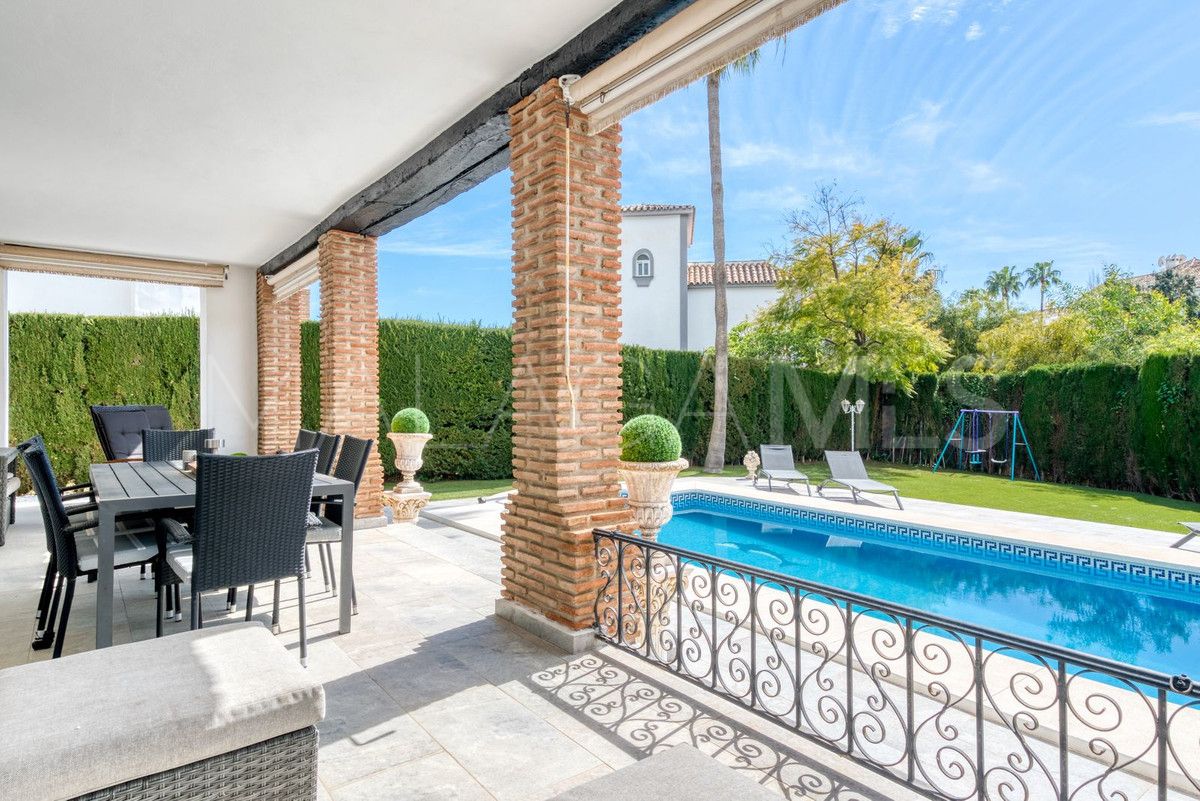 Calahonda villa for sale