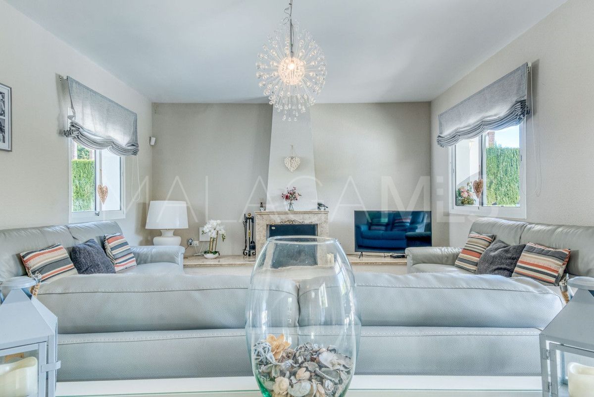 Calahonda villa for sale