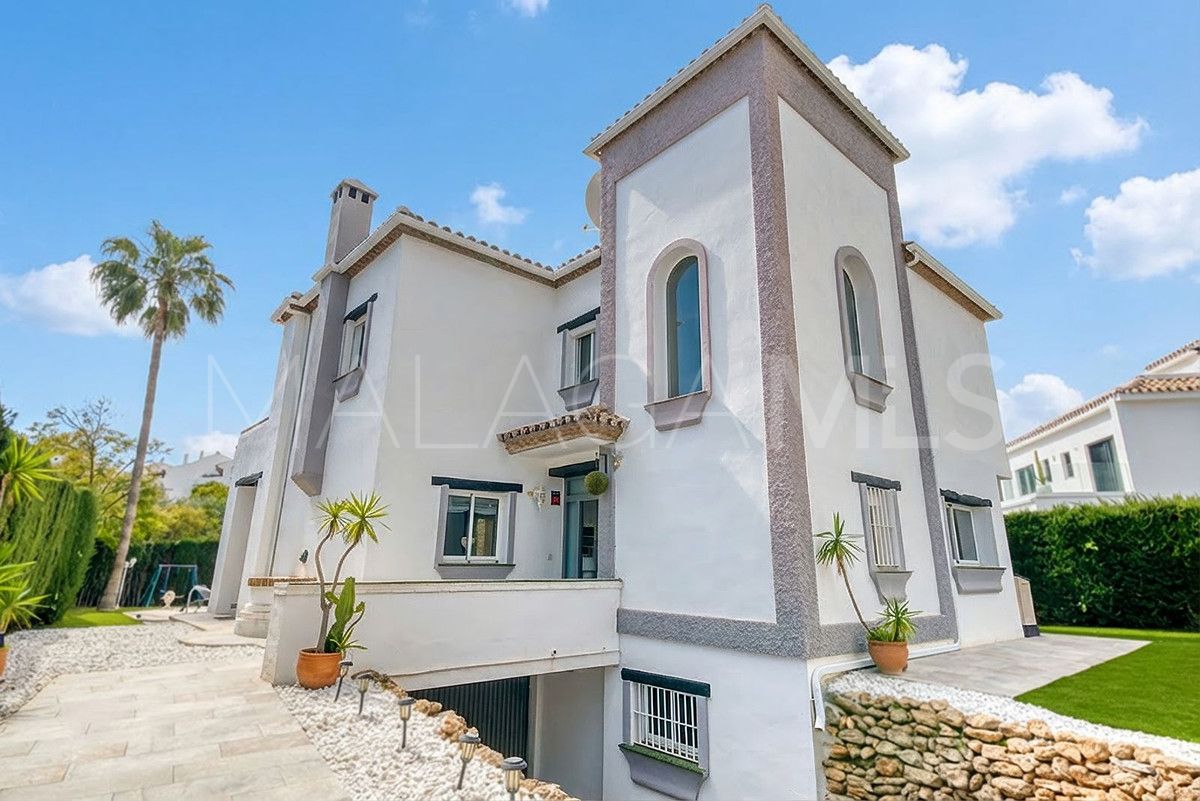 Calahonda villa for sale