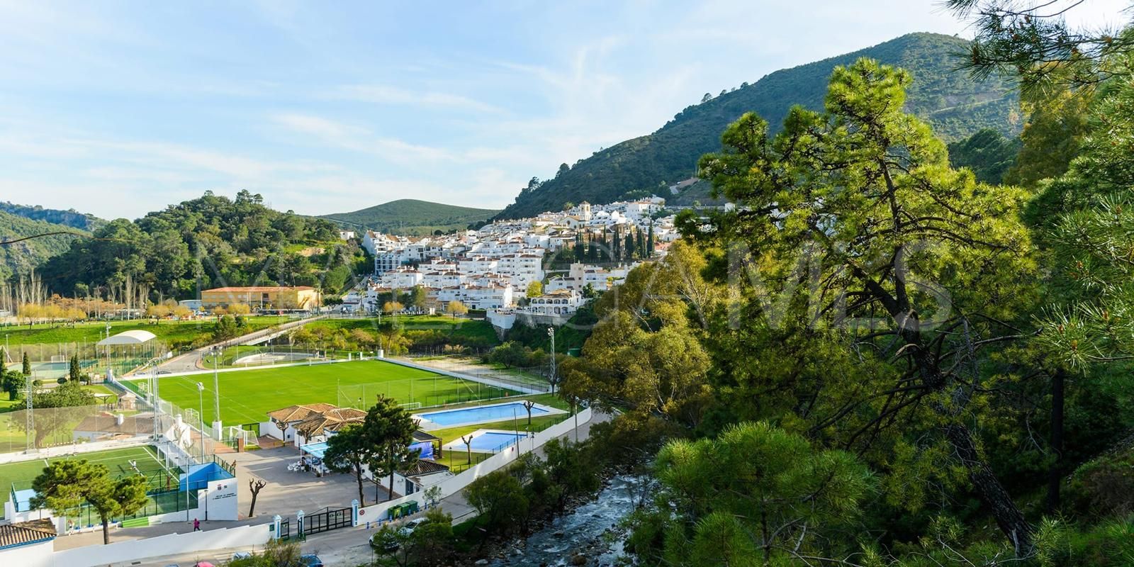 Buy 4 bedrooms villa in La Quinta Golf