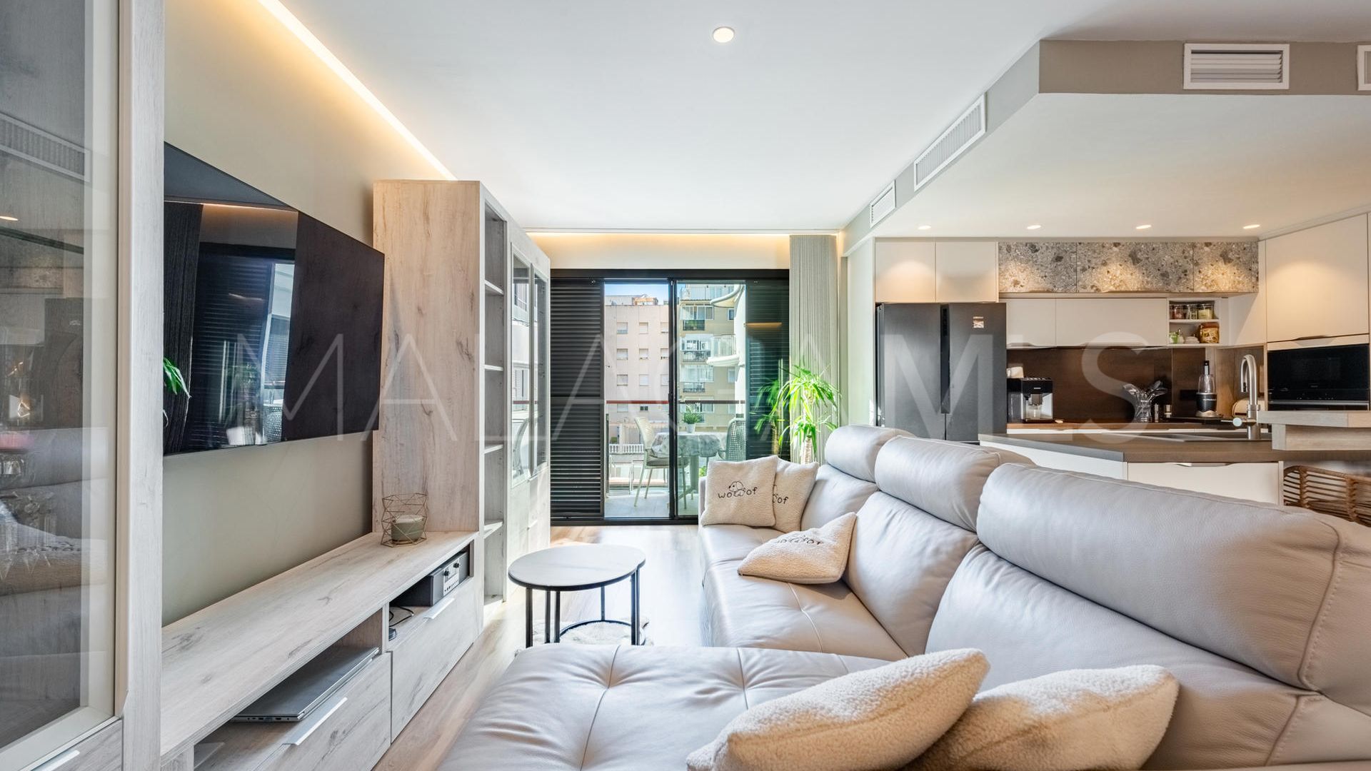 Estepona Centro, apartamento a la venta with 4 bedrooms