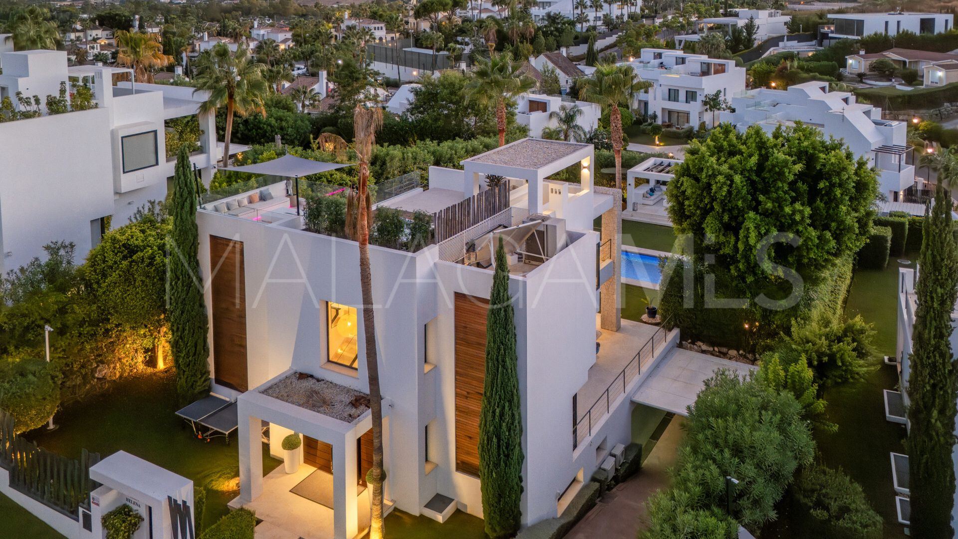 Villa for sale in Los Olivos