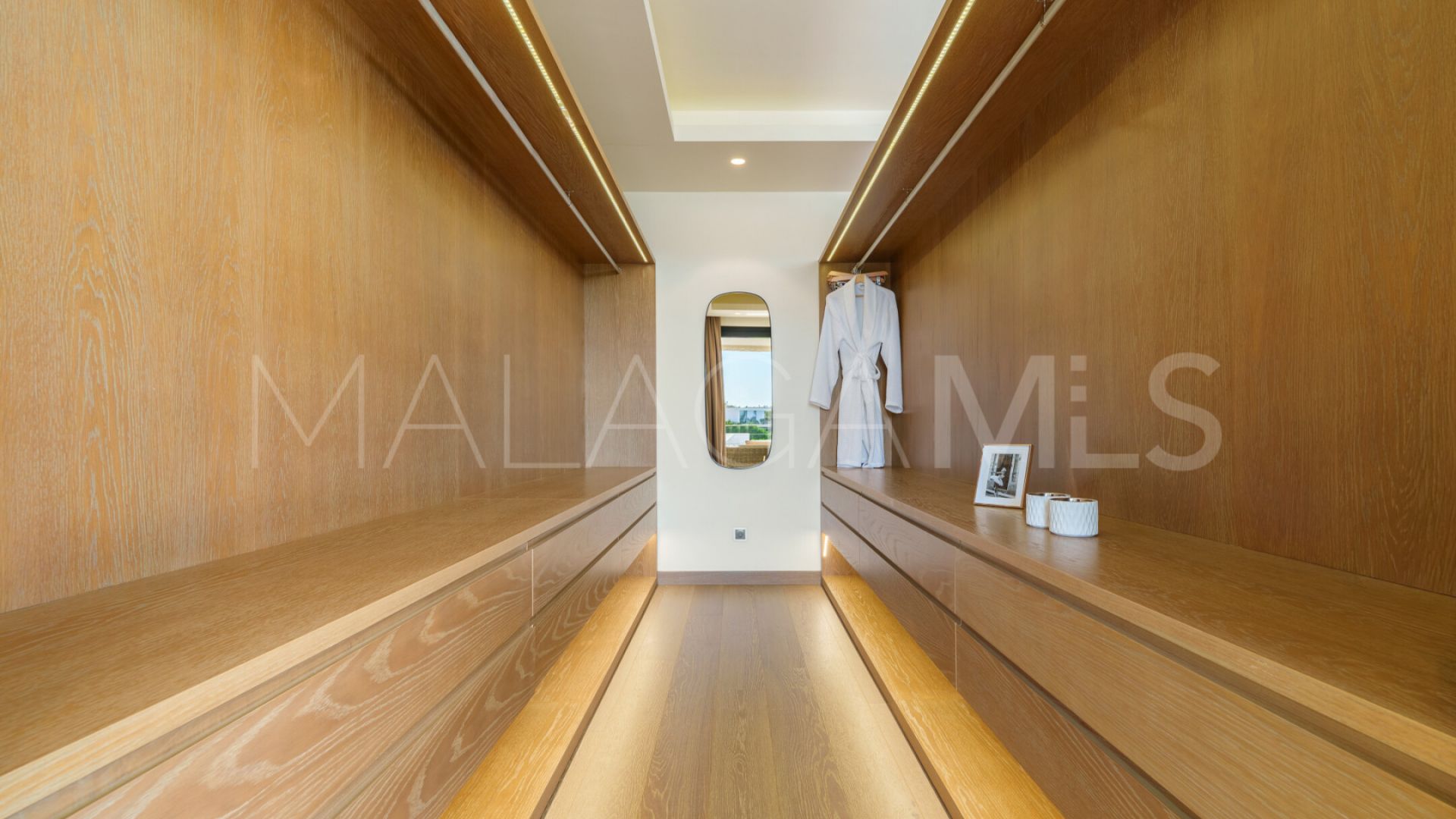 Villa for sale in Los Olivos