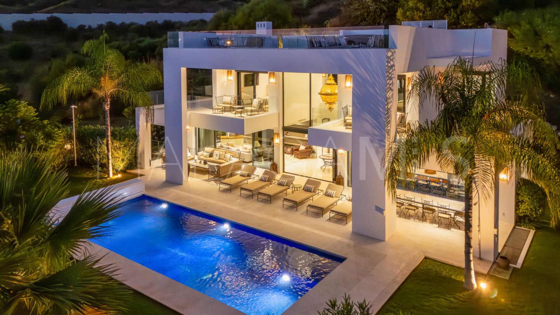 Villa a la venta de 6 bedrooms in Los Olivos