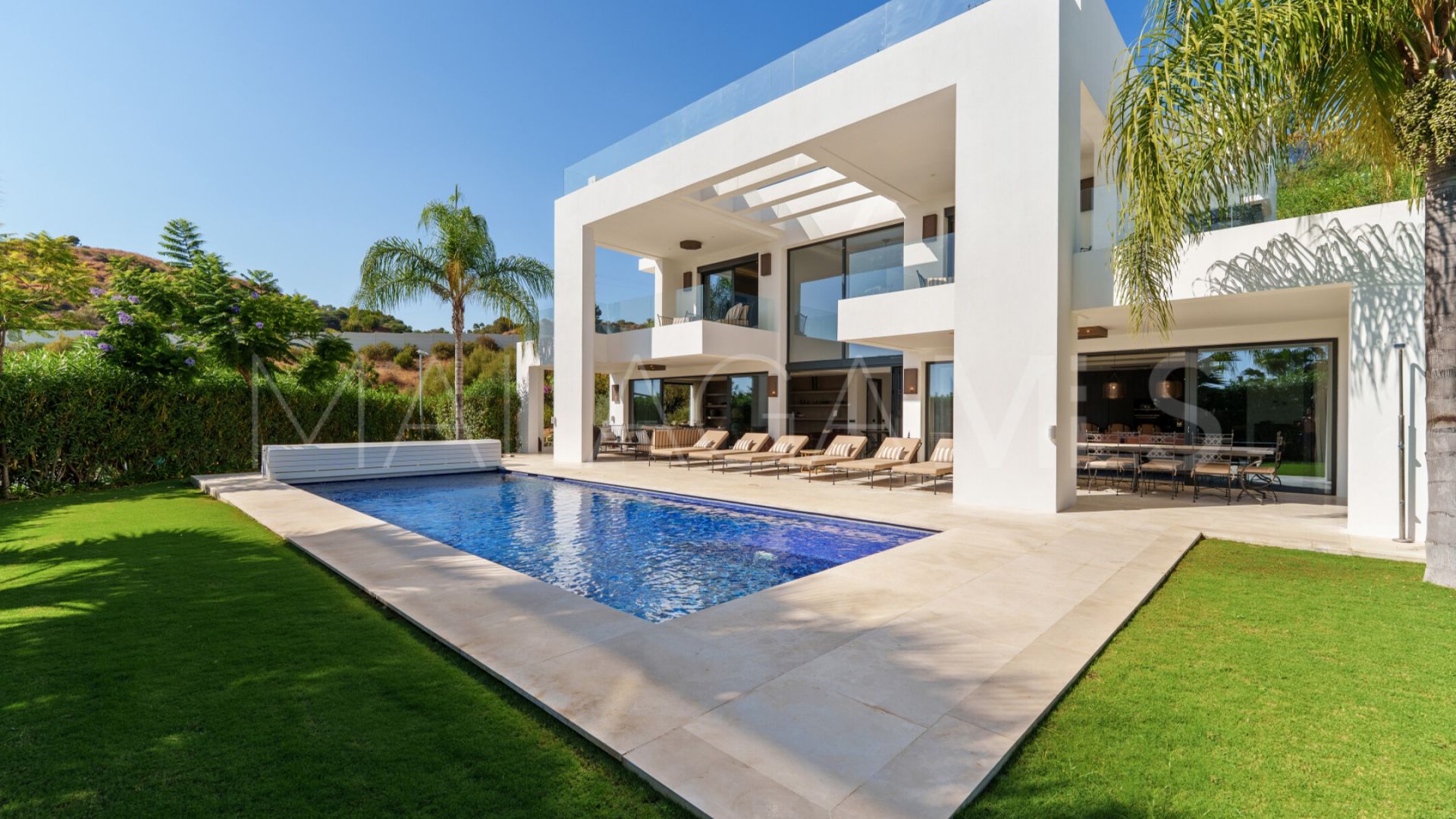 Villa a la venta de 6 bedrooms in Los Olivos