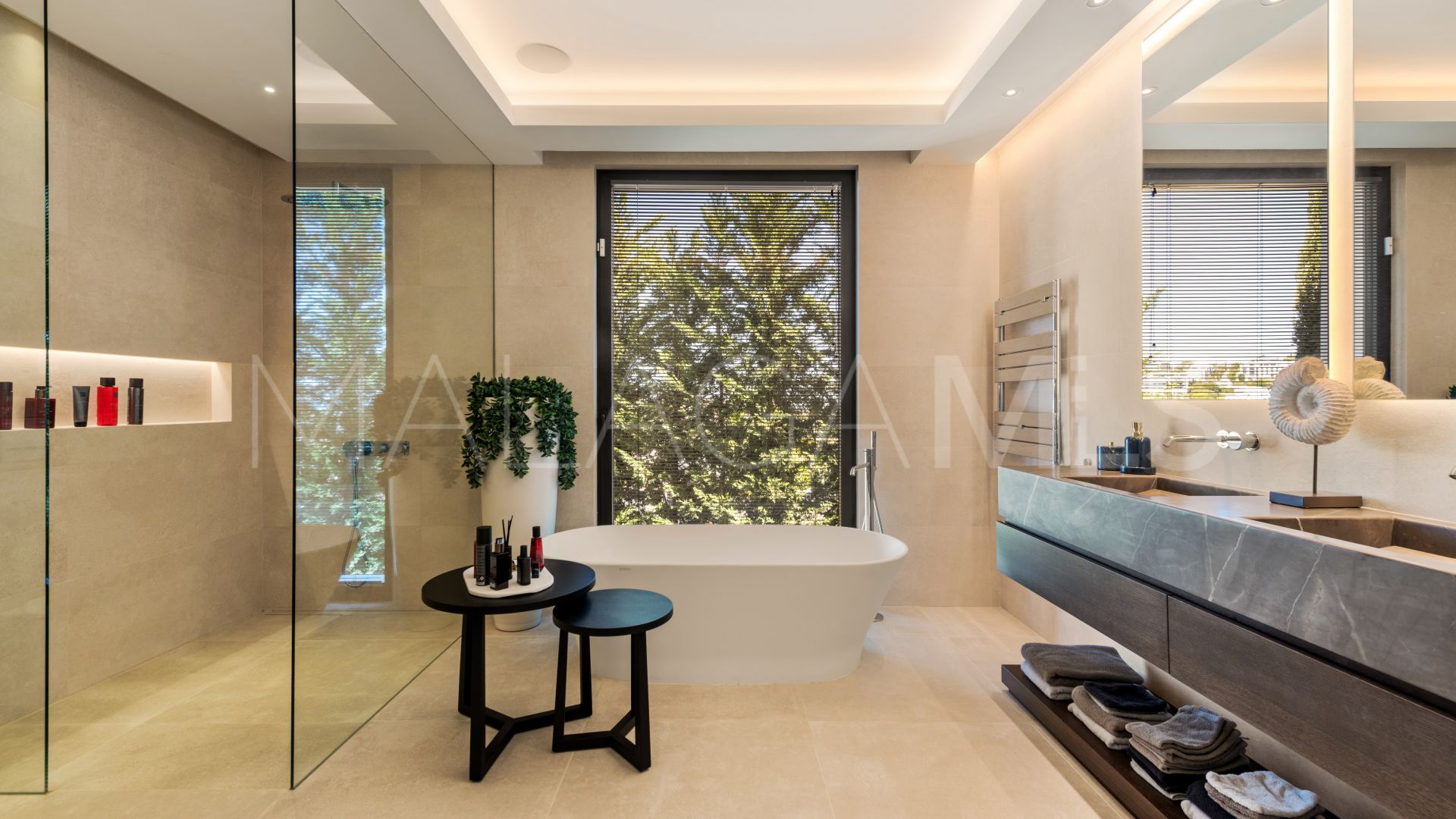 Villa for sale in Los Flamingos de 5 bedrooms