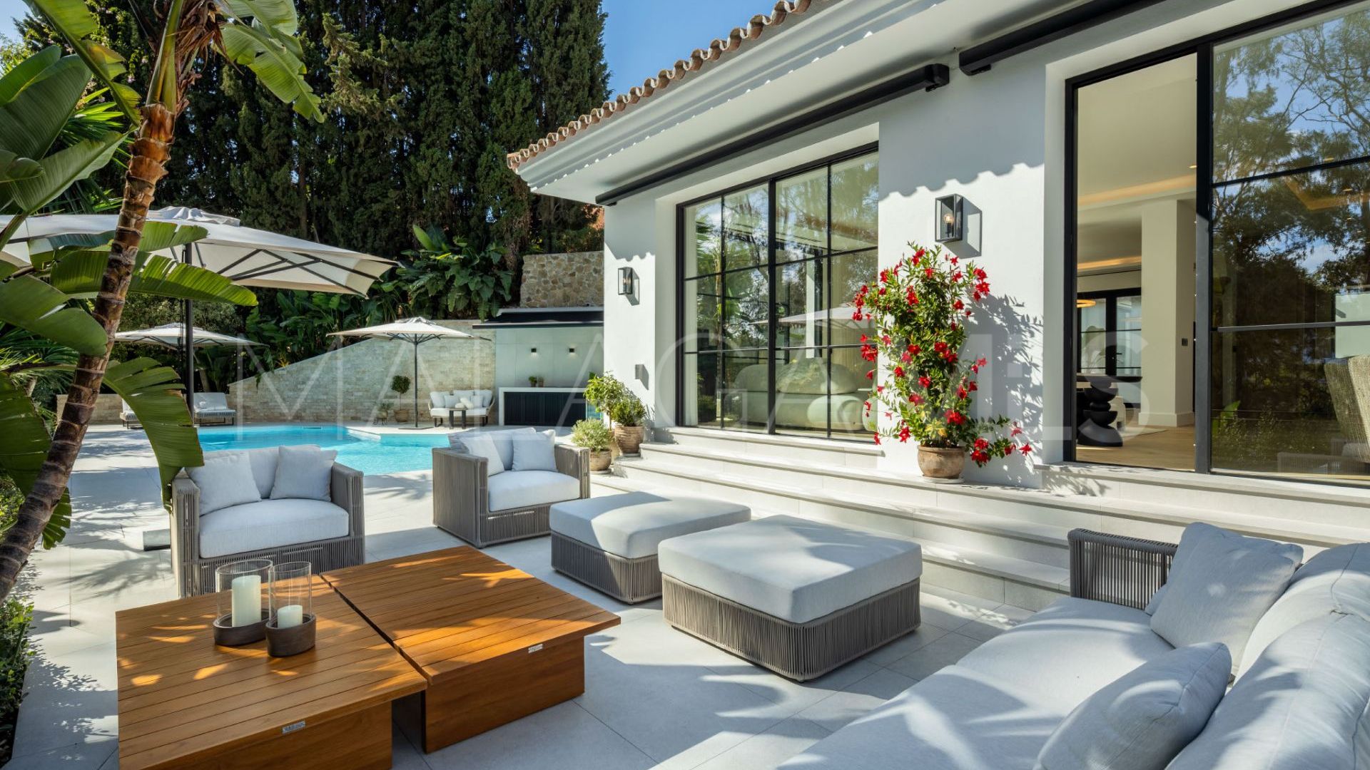 Villa for sale in El Herrojo