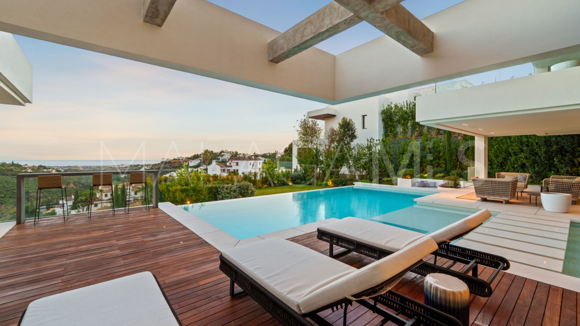 Villa for sale in Lomas de La Quinta