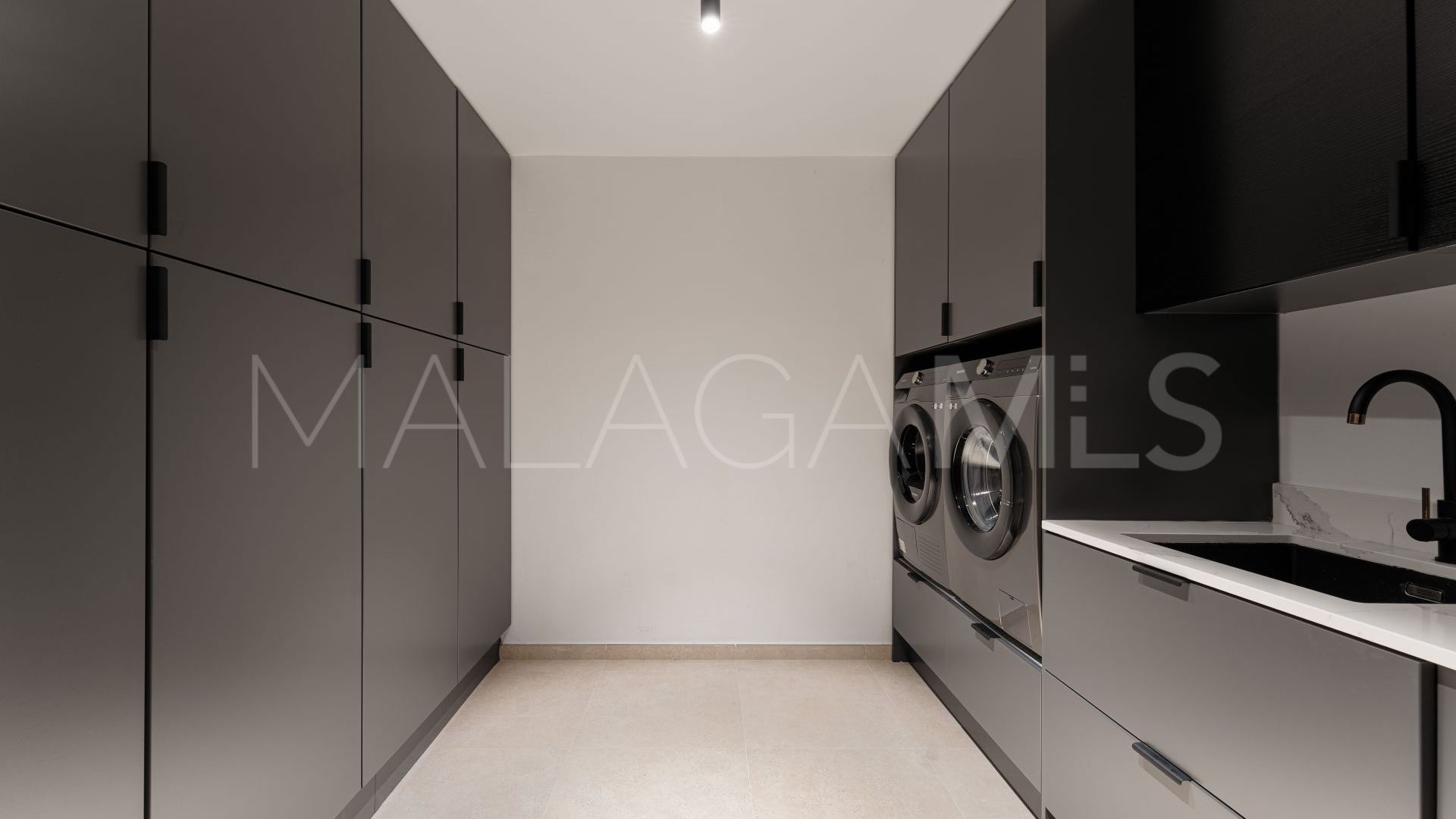 Villa for sale in Monte Biarritz with 6 bedrooms