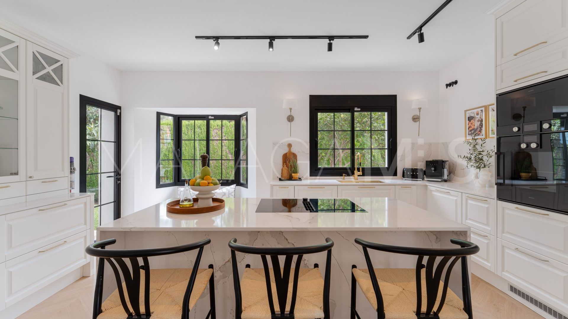 Villa for sale in Monte Biarritz with 6 bedrooms