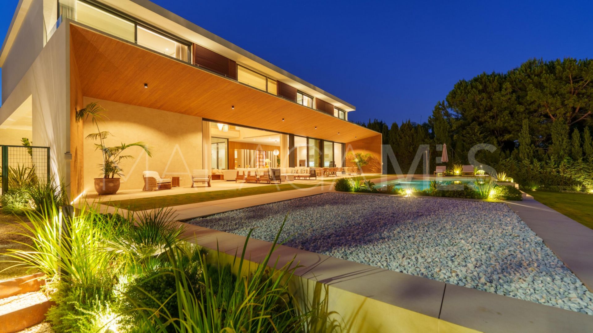 Villa for sale in Guadalmina Alta