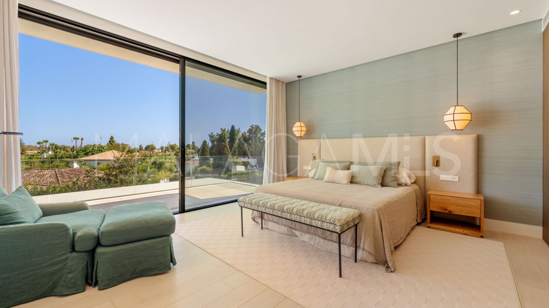 Villa for sale in Guadalmina Alta