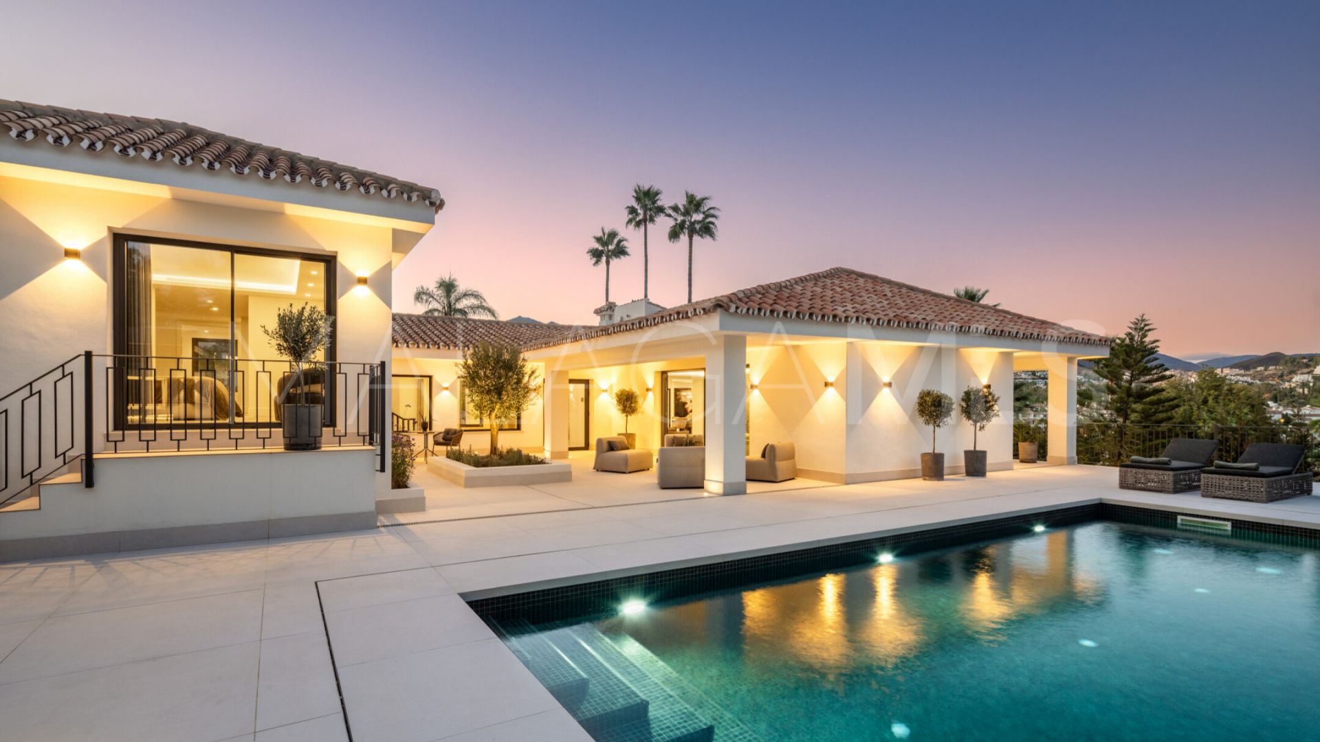 Villa for sale in Las Brisas