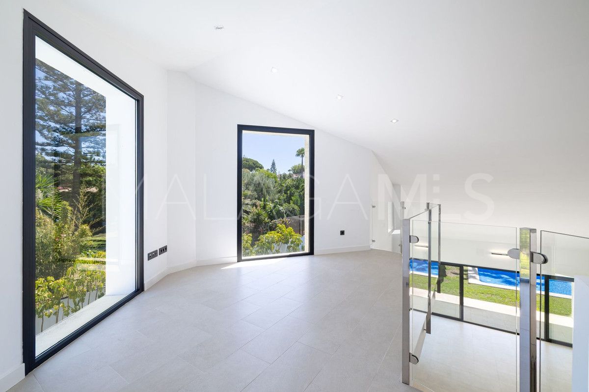 San Pedro de Alcantara, villa with 4 bedrooms for sale