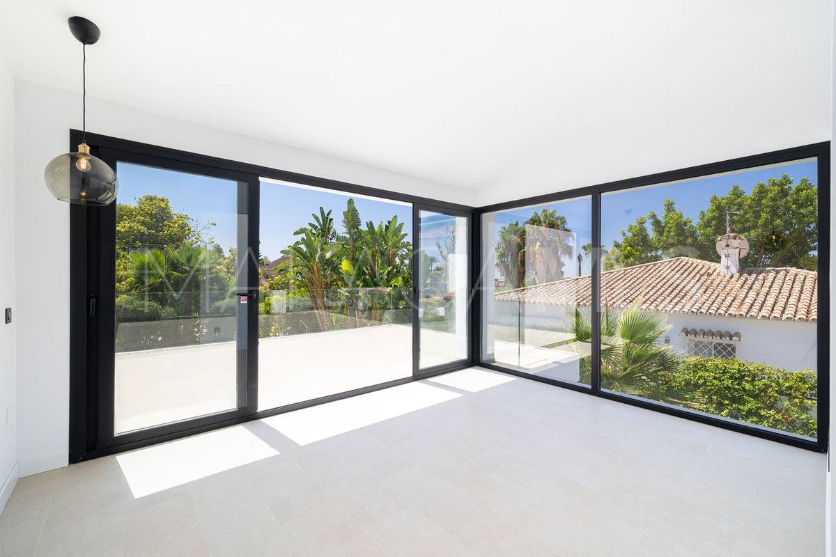 San Pedro de Alcantara, villa with 4 bedrooms for sale