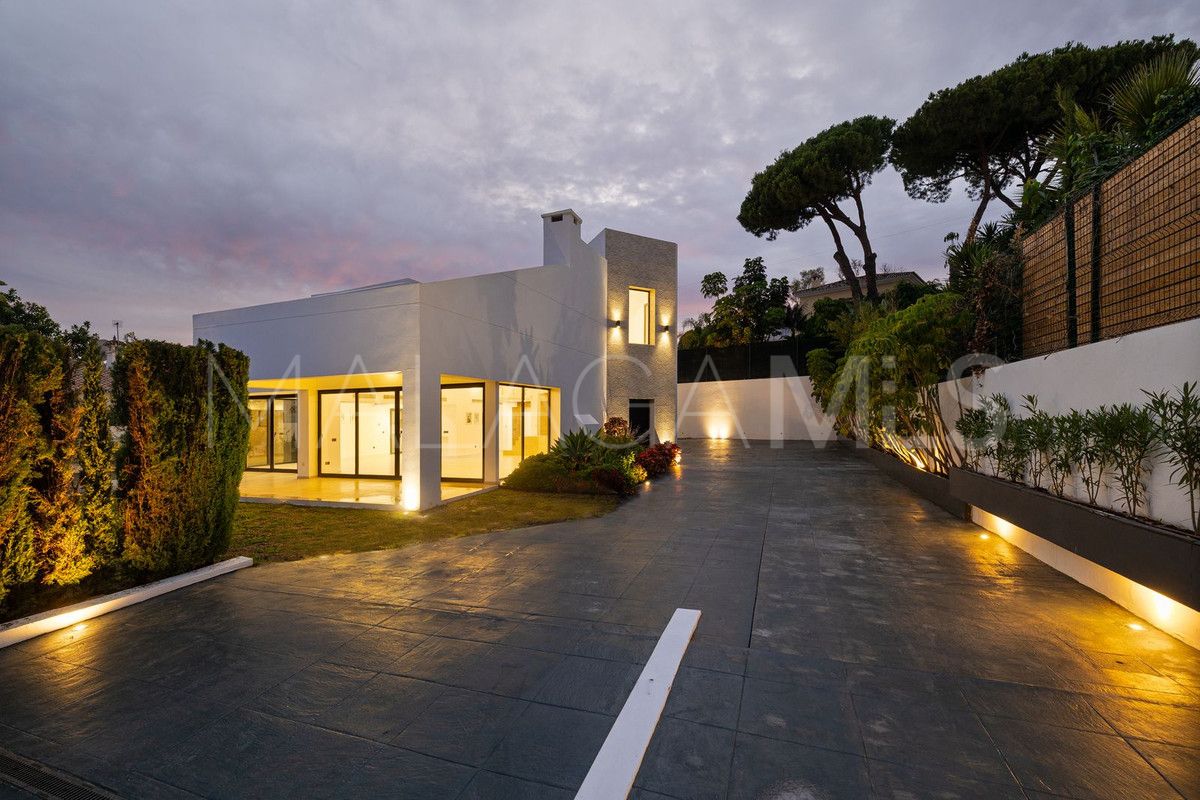 San Pedro de Alcantara, villa with 4 bedrooms for sale